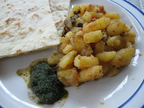 Sada Roti and Fry Aloo Potato