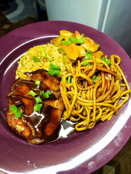 Soy Sauce Noodles pineapple chicken002 1